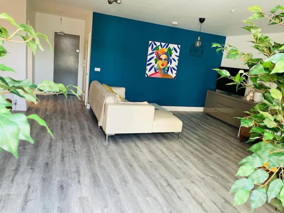 Stunning Huge Openplan 2Bed Flat Apartment Woking Exterior foto